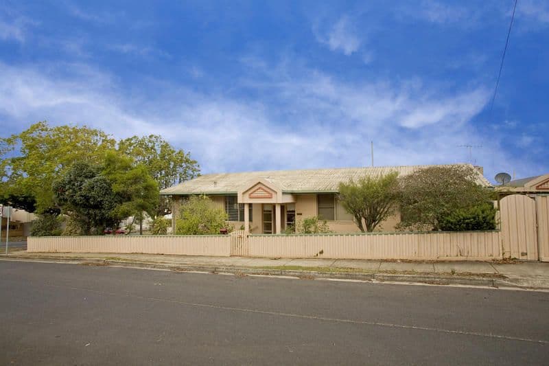 1a Mercer Parade, NEWTOWN VIC 3220, Newtown - Image 1