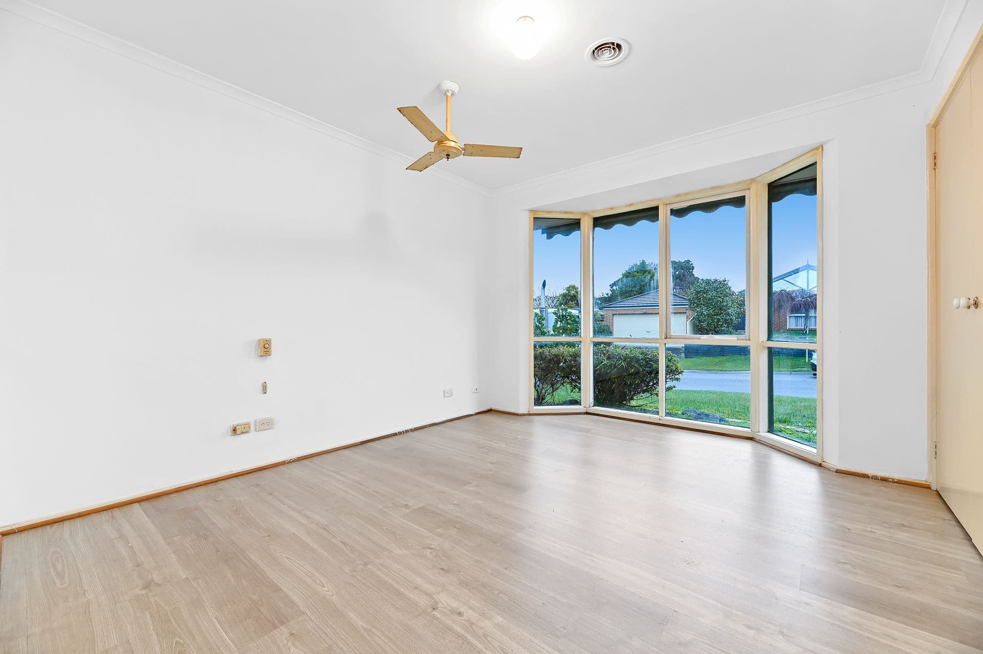 12 Wilmott Close, Berwick VIC 3806, Berwick - Thumbnail 4