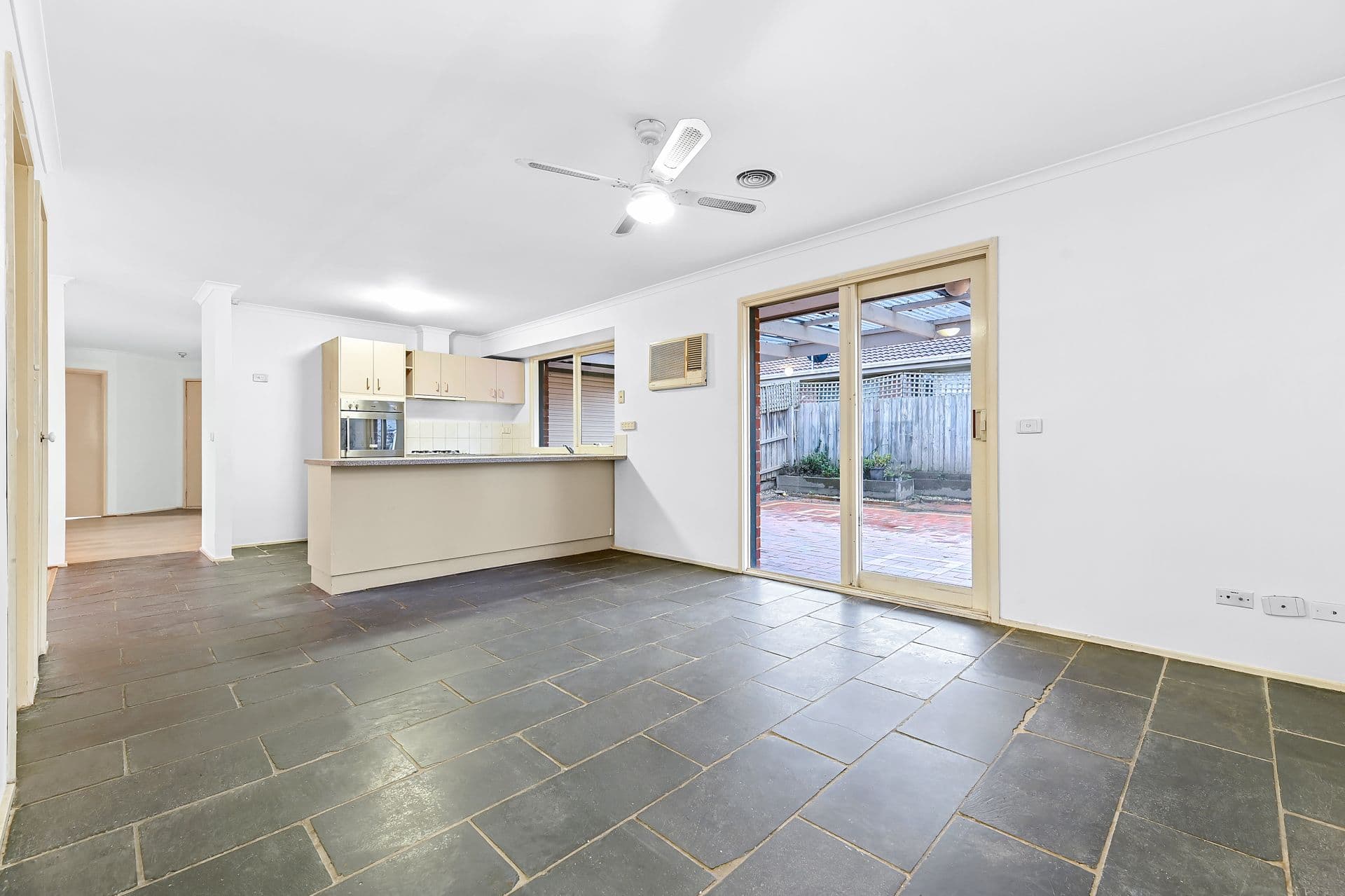12 Wilmott Close, Berwick VIC 3806, Berwick - Thumbnail 7