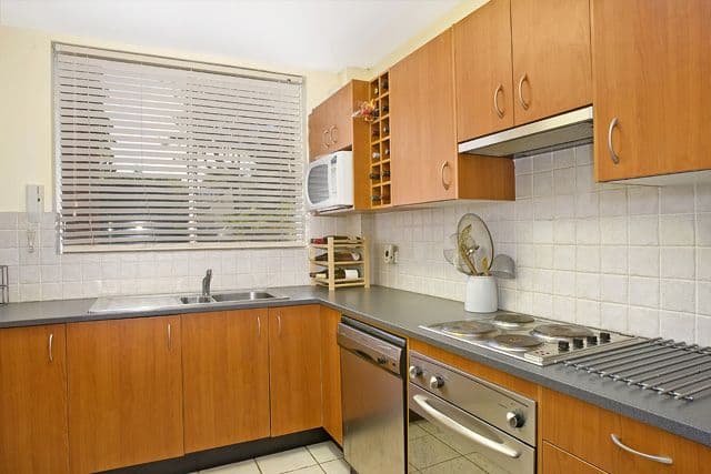 27 Reynolds Street, CREMORNE NSW 2090, Cremorne - Thumbnail 2