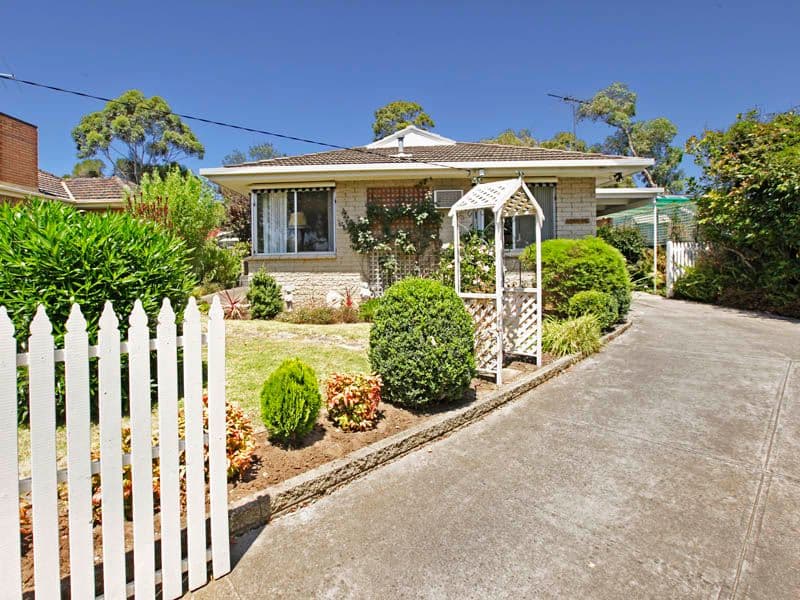 19 Bonsey Road, HIGHTON VIC 3216, Highton - Thumbnail 2