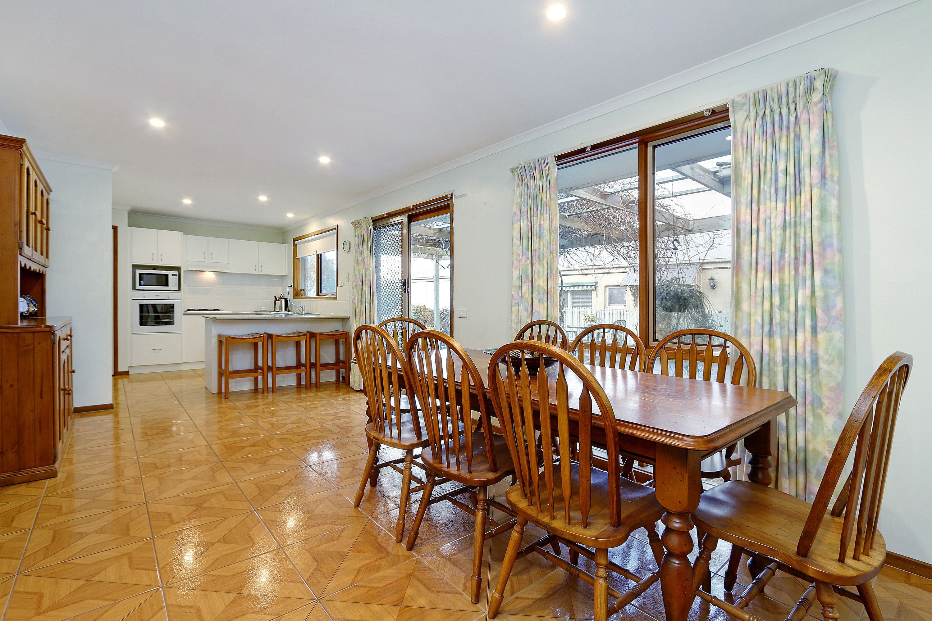 5 Hutchins Park Close, Mornington VIC 3931, Mornington - Thumbnail 3