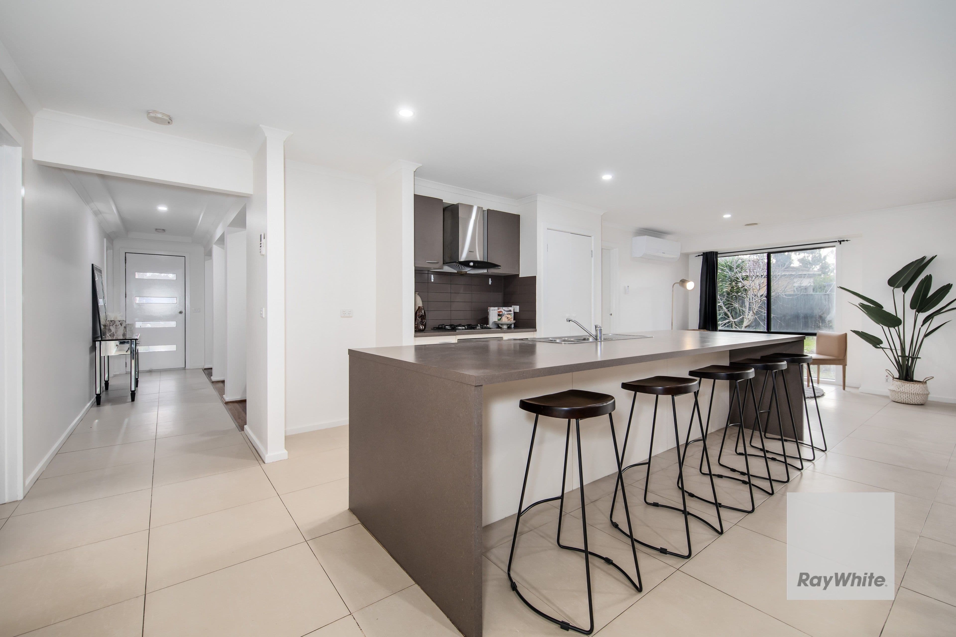 6 Raby Place, Deer Park VIC 3023, Deer Park - Thumbnail 3