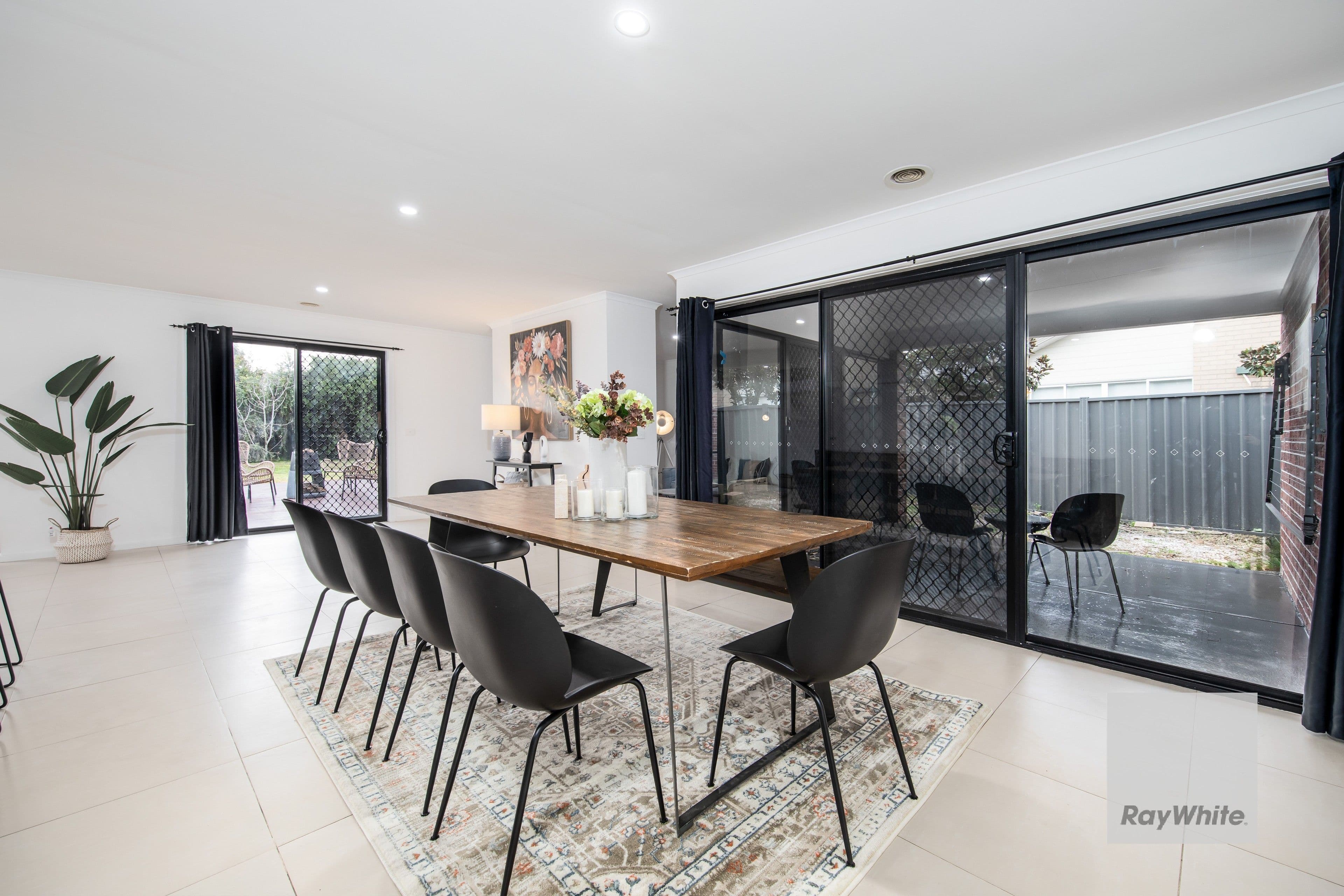 6 Raby Place, Deer Park VIC 3023, Deer Park - Thumbnail 4