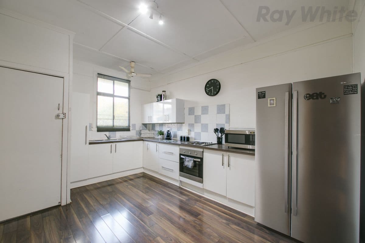 22 Vineyard Street, One Mile QLD 4305, One Mile - Thumbnail 7
