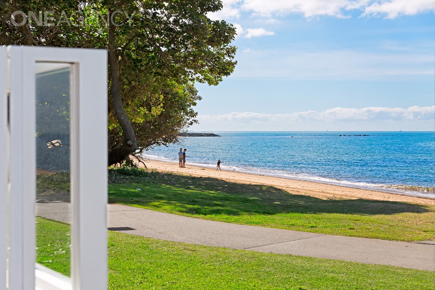 3/94-98 Prince Edward Parade, Redcliffe, Redcliffe - Thumbnail 3