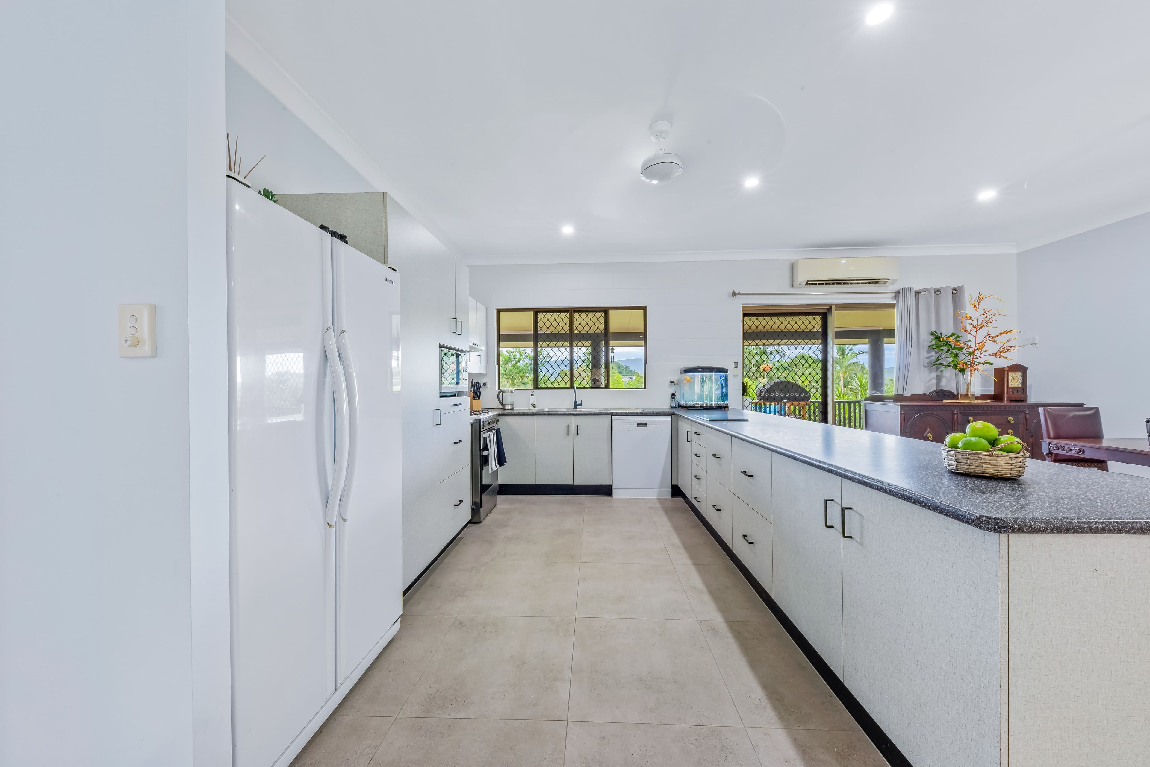 20 Jones Road, Cannonvale QLD 4802, Cannonvale - Thumbnail 4