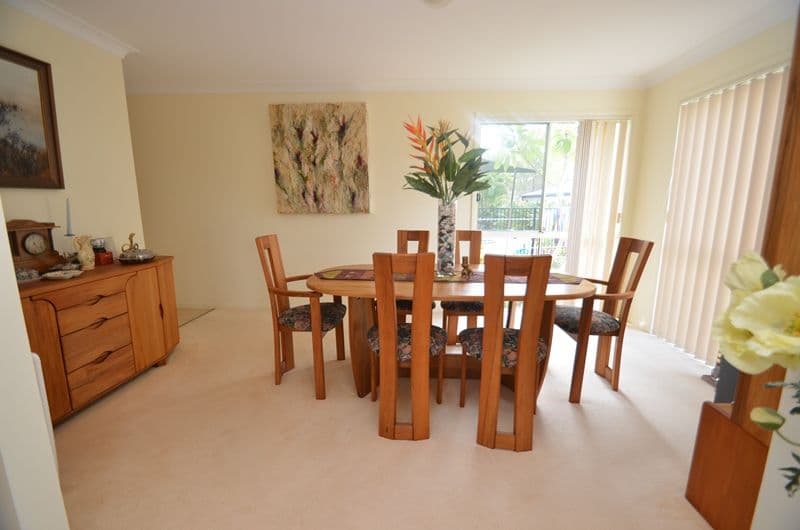 12 Golden Bear Drive, ARUNDEL QLD 4214, Arundel - Thumbnail 7