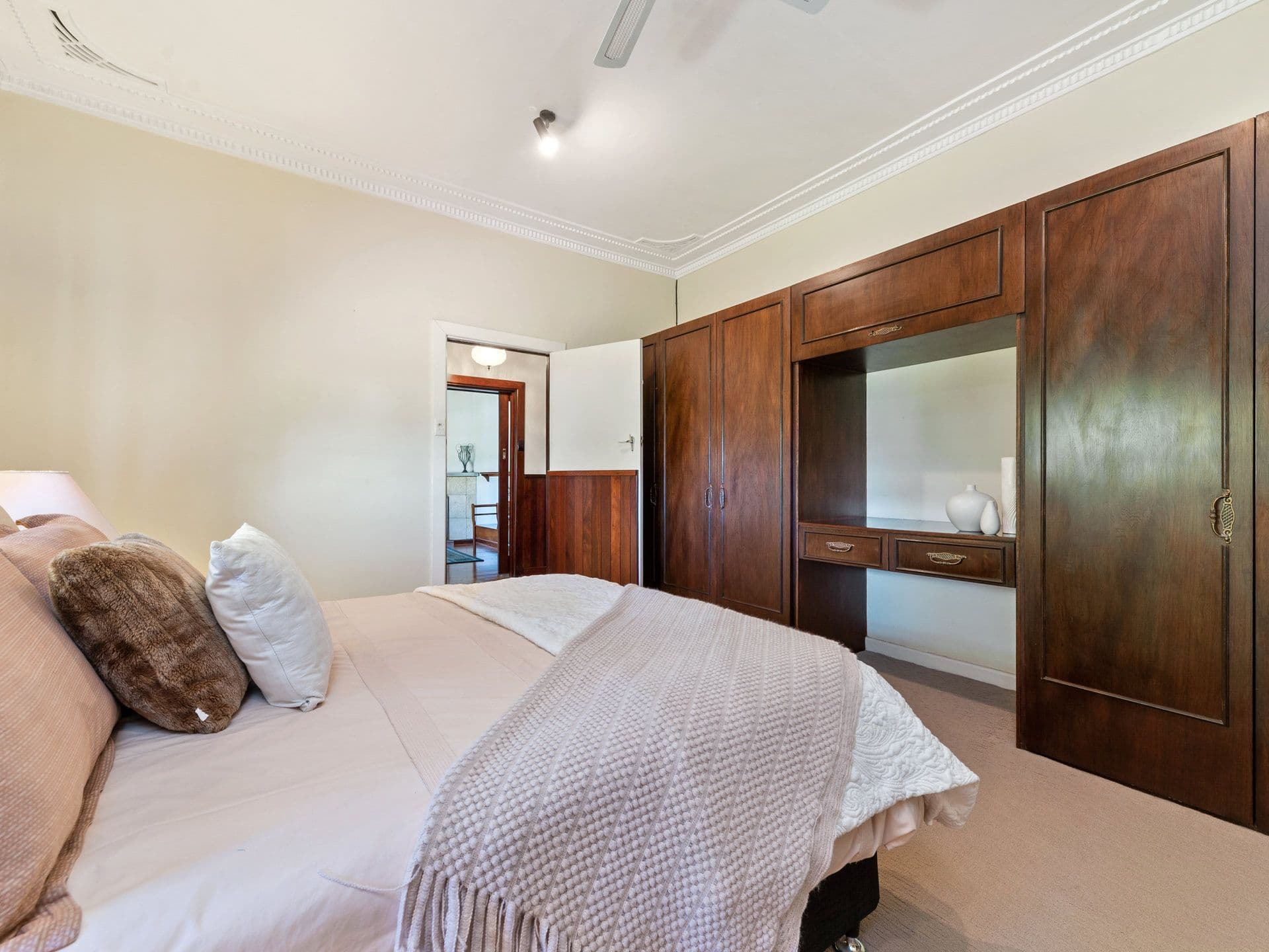 66 Iolanthe Street, Bassendean WA 6054, Bassendean - Thumbnail 8