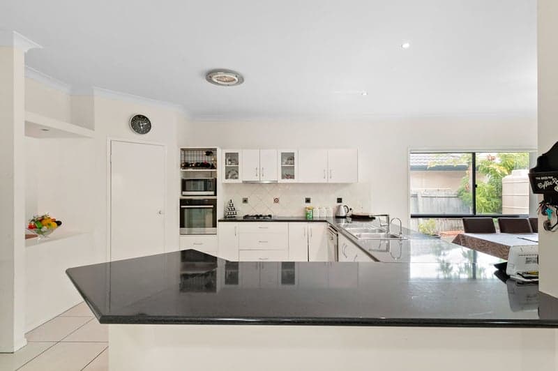 7 Hazelnut Close, Warner - Thumbnail 4
