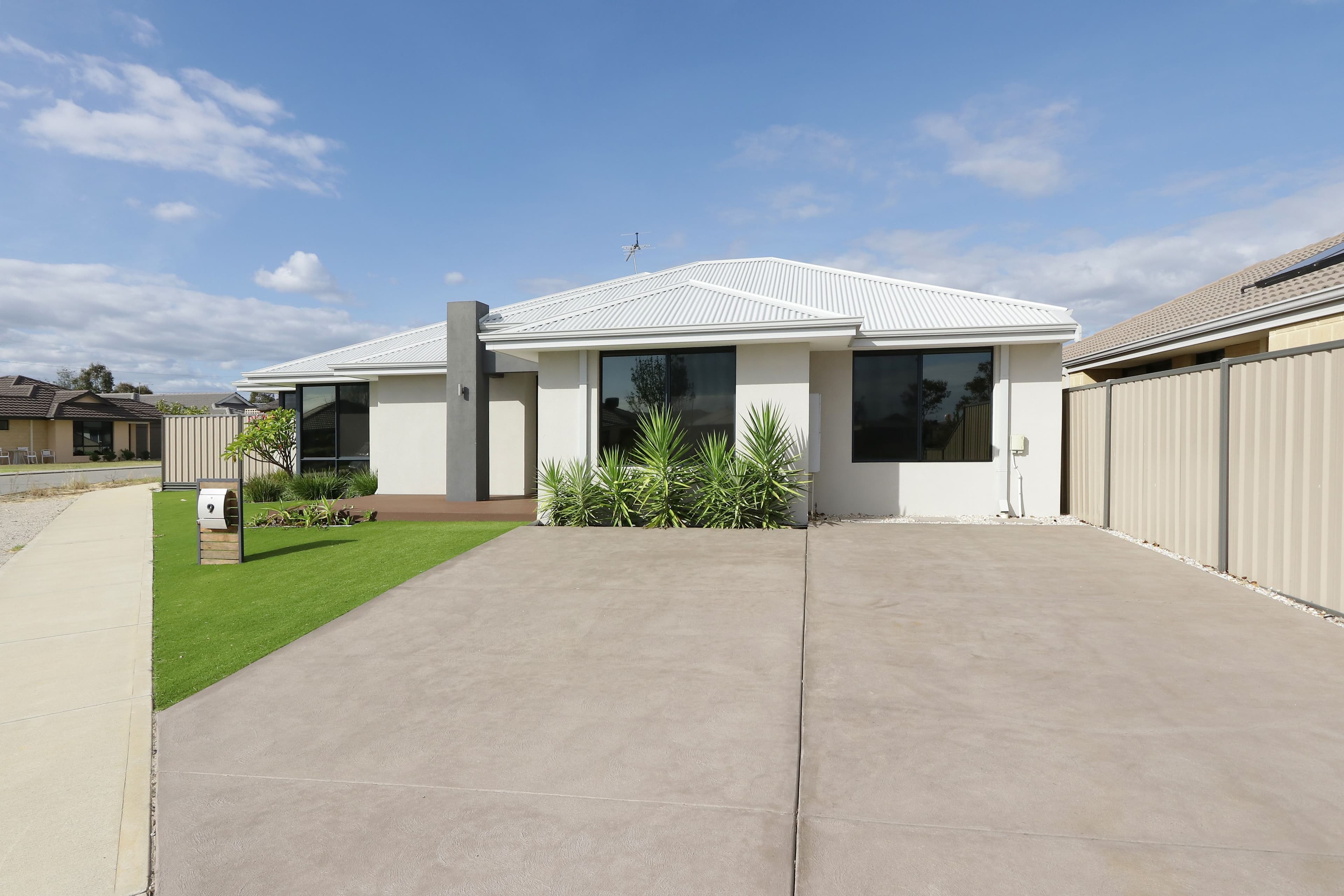 9 Torino Crescent, Piara Waters WA 6112, Piara Waters - Thumbnail 2