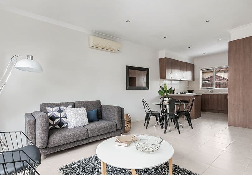 6 Merrilands Road, Reservoir VIC 3073, Reservoir - Thumbnail 3