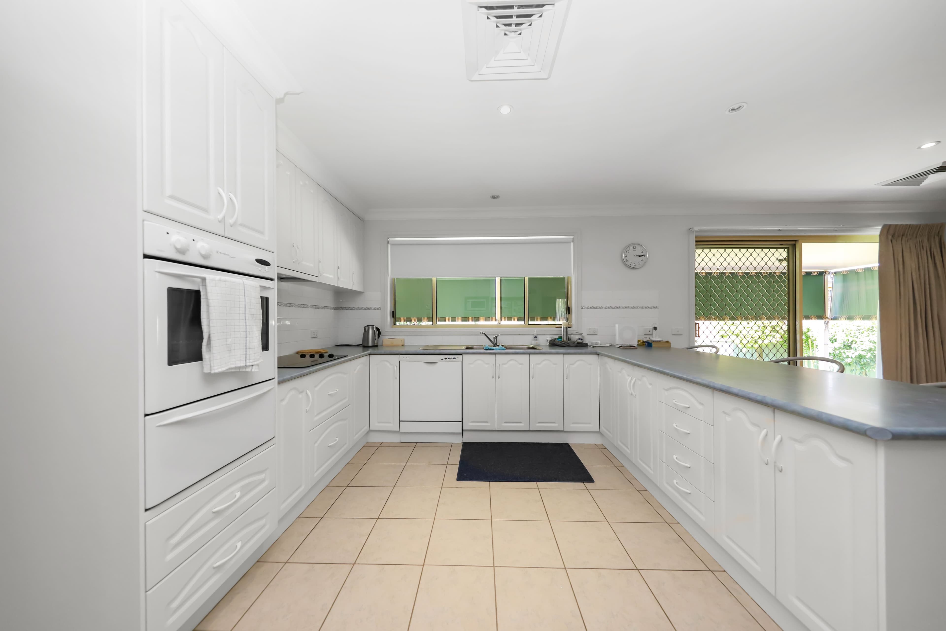 11 Kiandra Drive, Tumut NSW 2720, Tumut - Thumbnail 5