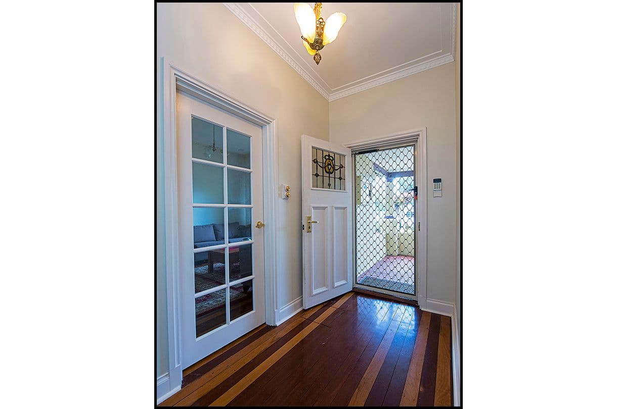 20 Gladstone Street, ST JAMES WA 6102, St James - Thumbnail 4