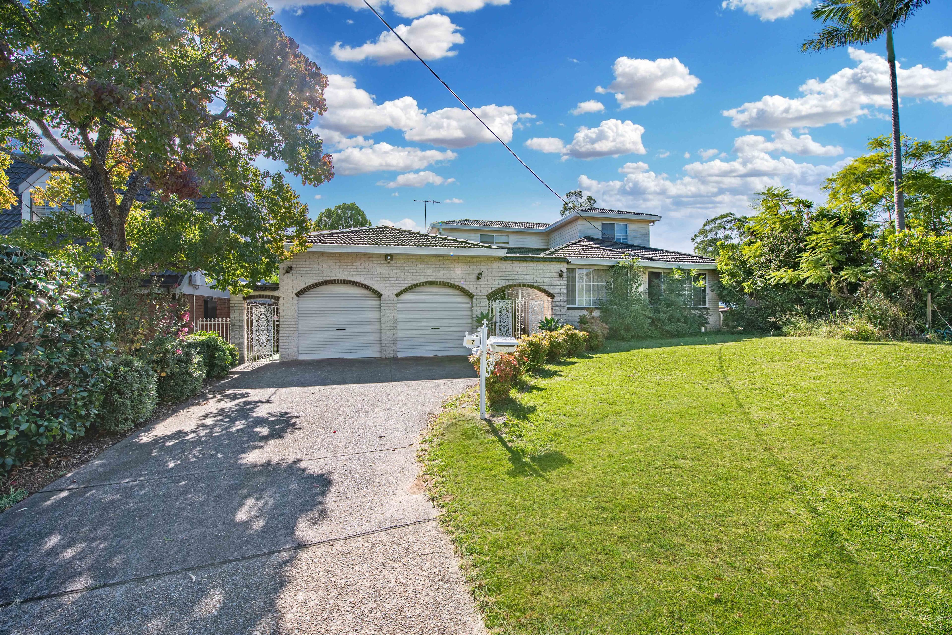 17 Fiona Avenue, Castle Hill NSW 2154, Castle Hill - Thumbnail 2