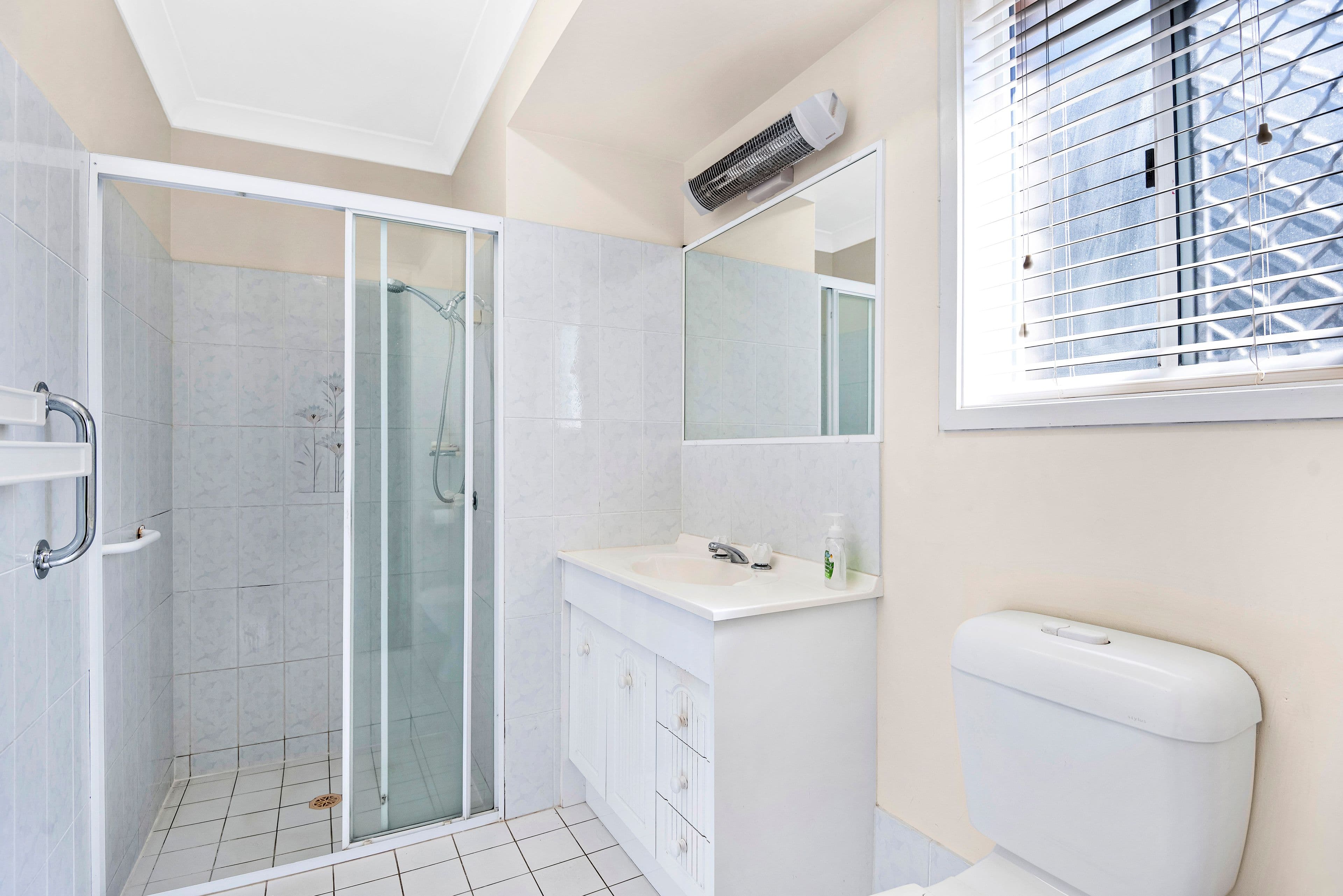 11 Peppermint Place, Banora Point - Thumbnail 8