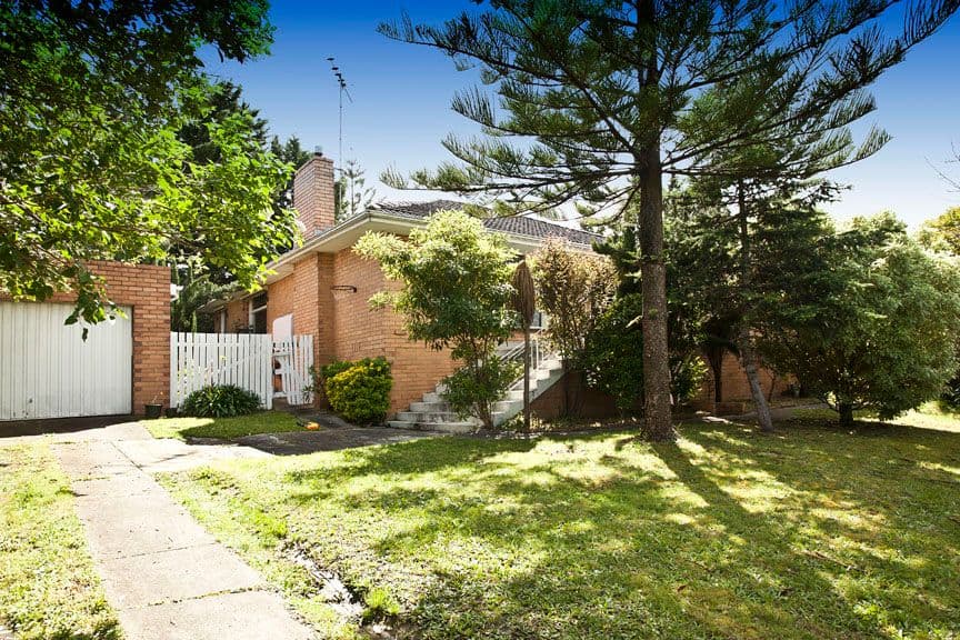 4 Griffiths Court, MOUNT WAVERLEY VIC 3149, Mount Waverley - Thumbnail 2