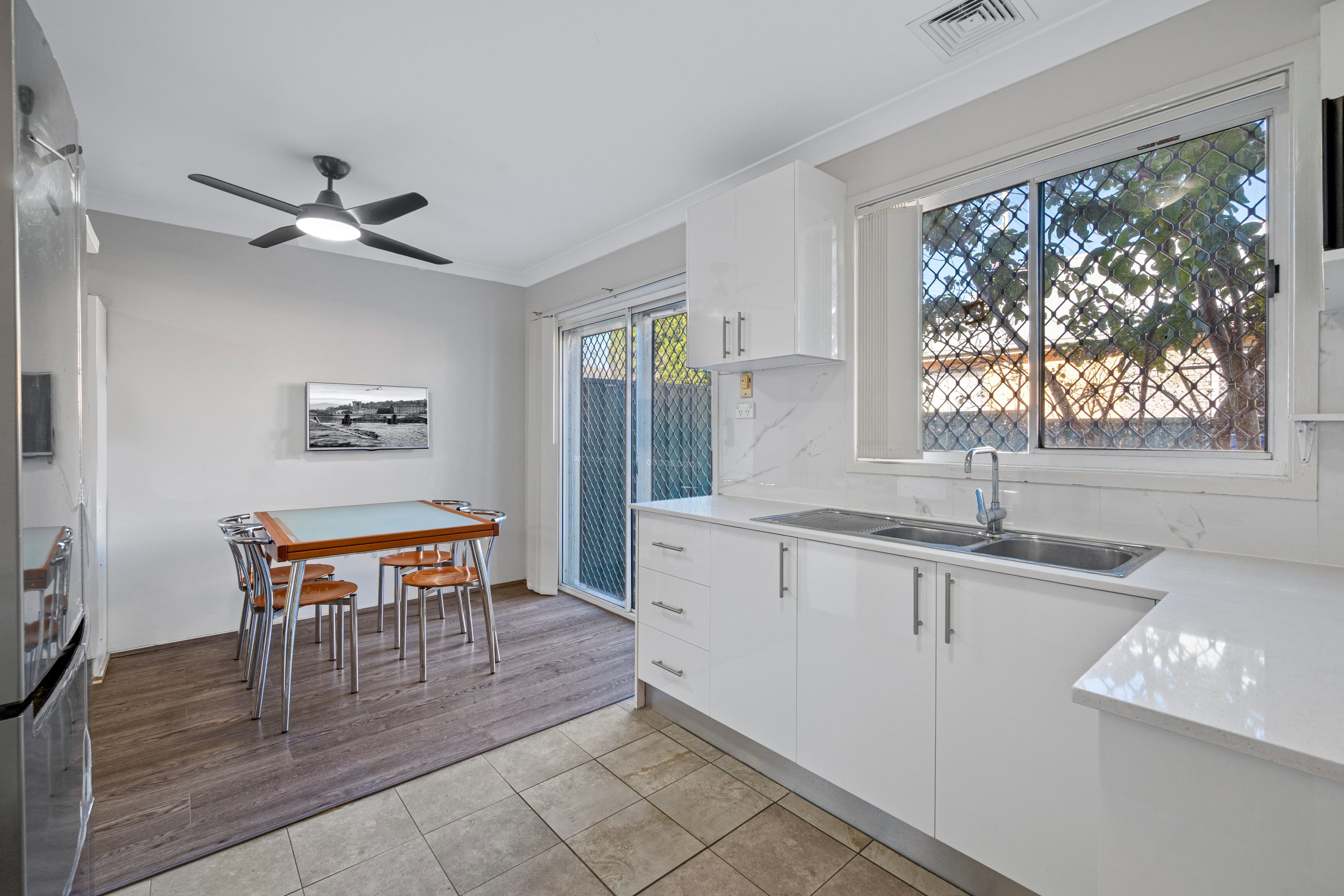 1/39-41 Cumberland Road, Ingleburn NSW 2565, Ingleburn - Thumbnail 3