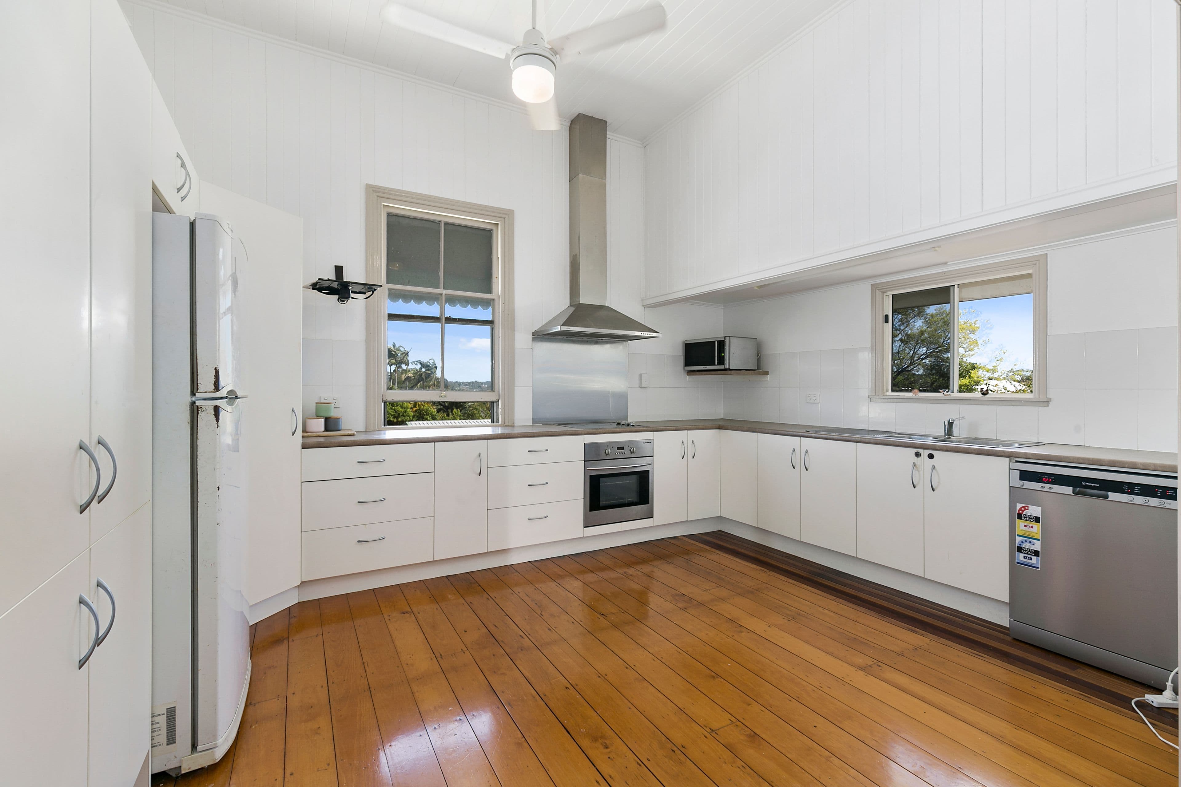 41 Alice Street, Silkstone QLD 4304, Silkstone - Thumbnail 3