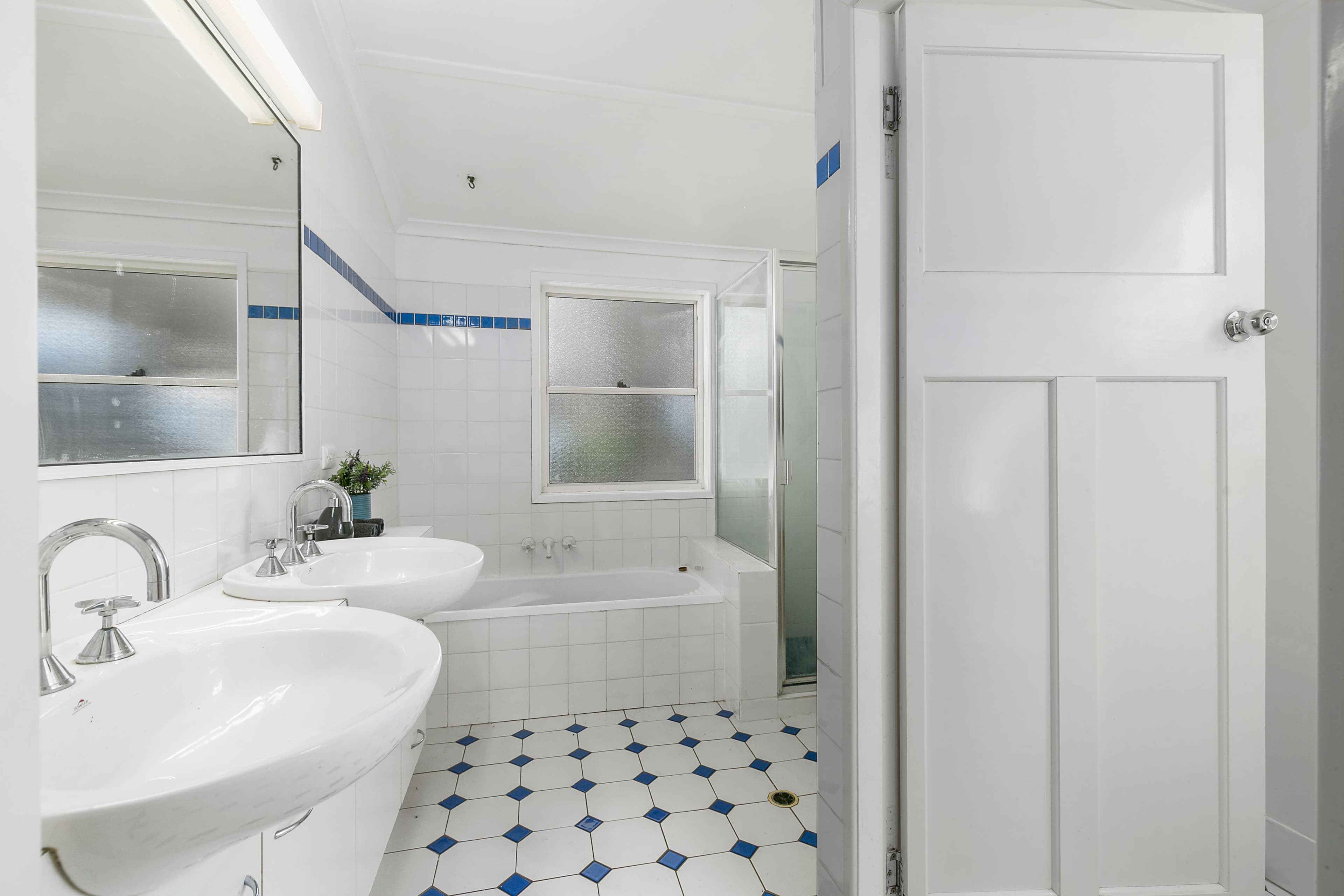 41 Alice Street, Silkstone QLD 4304, Silkstone - Thumbnail 7