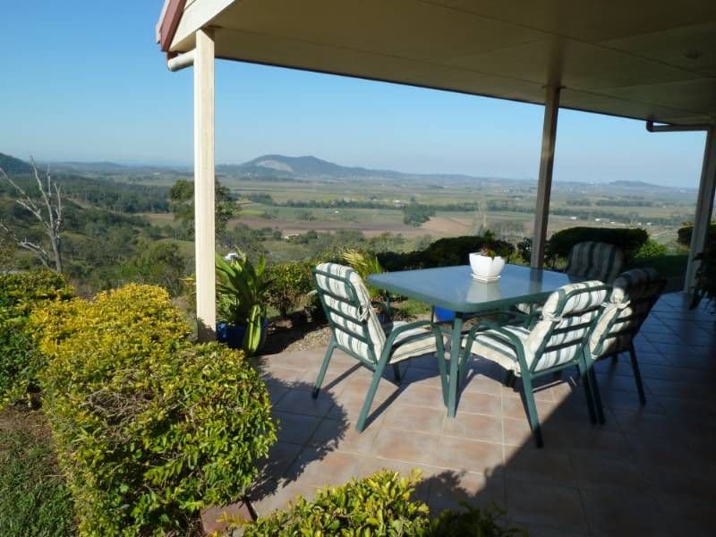 106 Ian Reddacliff Drive, THE LEAP QLD 4740, The Leap - Thumbnail 2