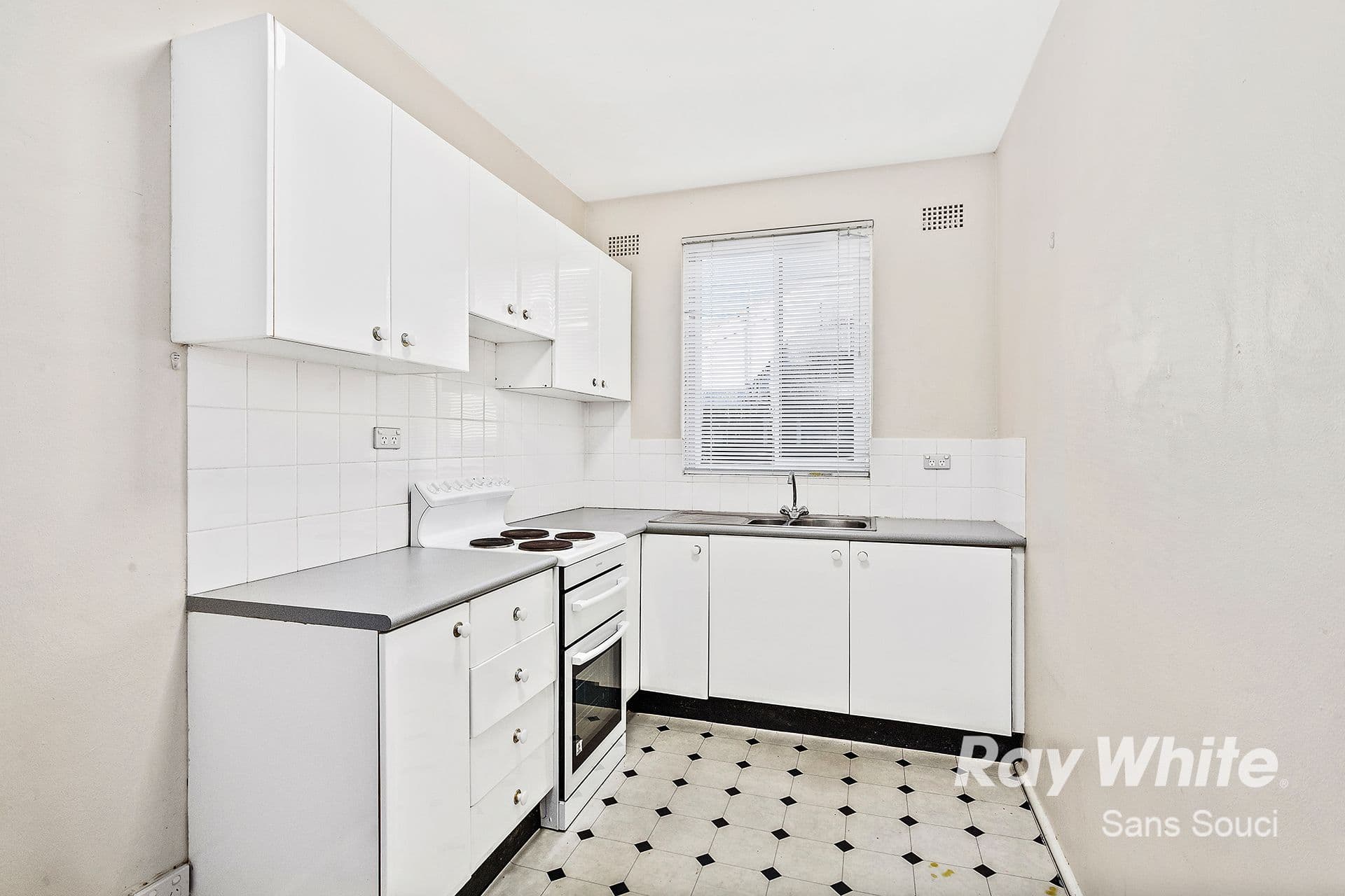 17 Moate Avenue, Brighton Le Sands NSW 2216, Brighton-Le-Sands - Thumbnail 3