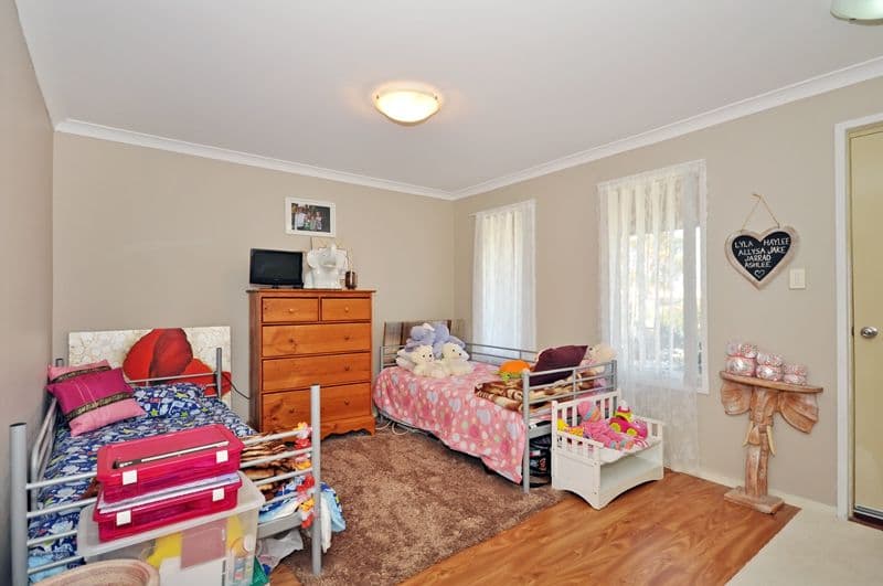 32 Harberton Pkway, Ellenbrook WA 6069, Ellenbrook - Thumbnail 5