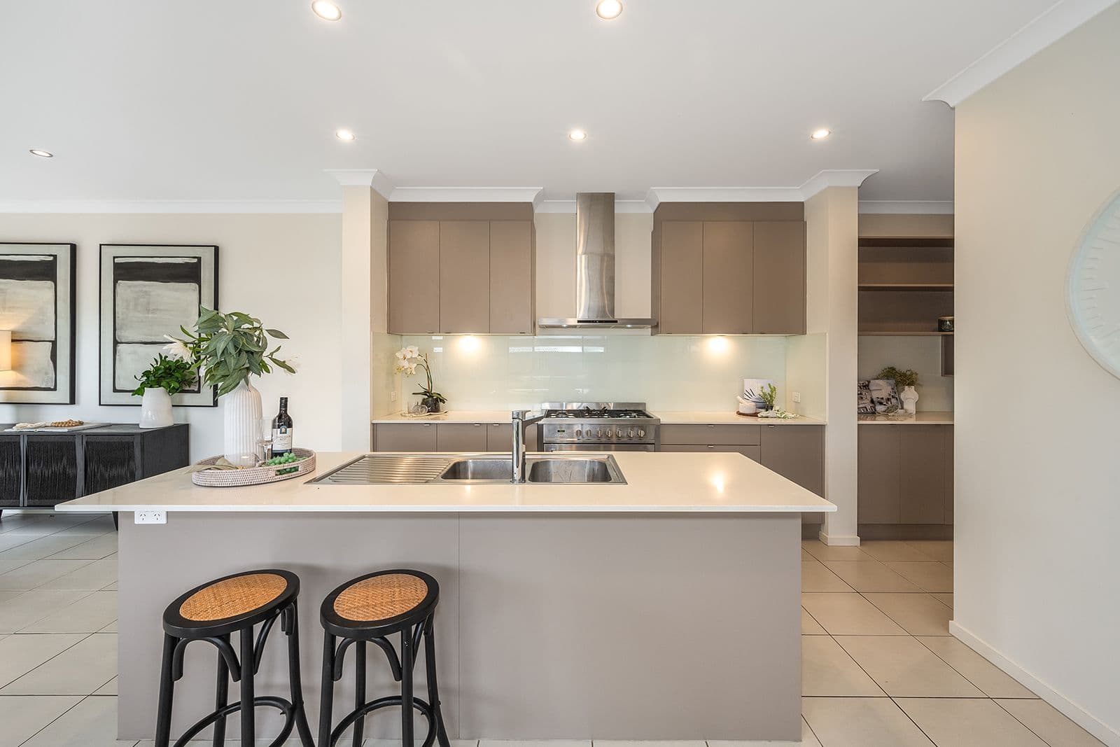 61A Sunset Road, Kenmore QLD 4069, Kenmore - Thumbnail 5