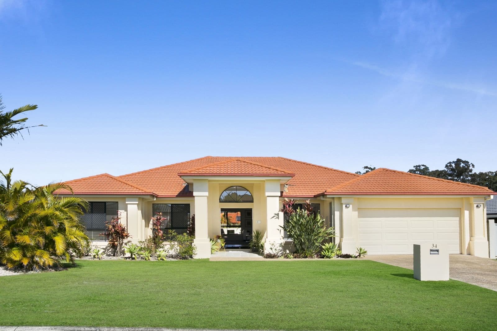 34 Nottinghill Gate Drive, Arundel QLD 4214, Arundel - Image 1