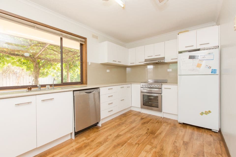 14 Ontario Avenue, MILDURA VIC 3500, Mildura - Thumbnail 2