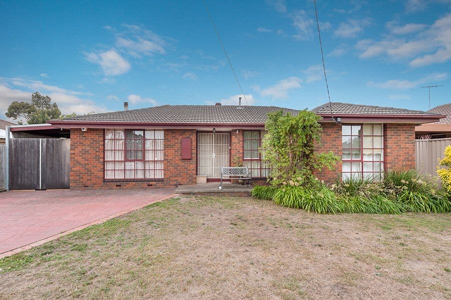 18 Milburn Place, Craigieburn VIC 3064, Craigieburn - Image 1