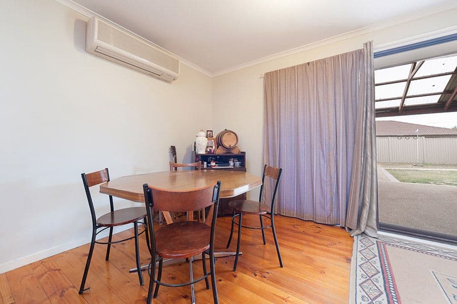 18 Milburn Place, Craigieburn VIC 3064, Craigieburn - Thumbnail 3