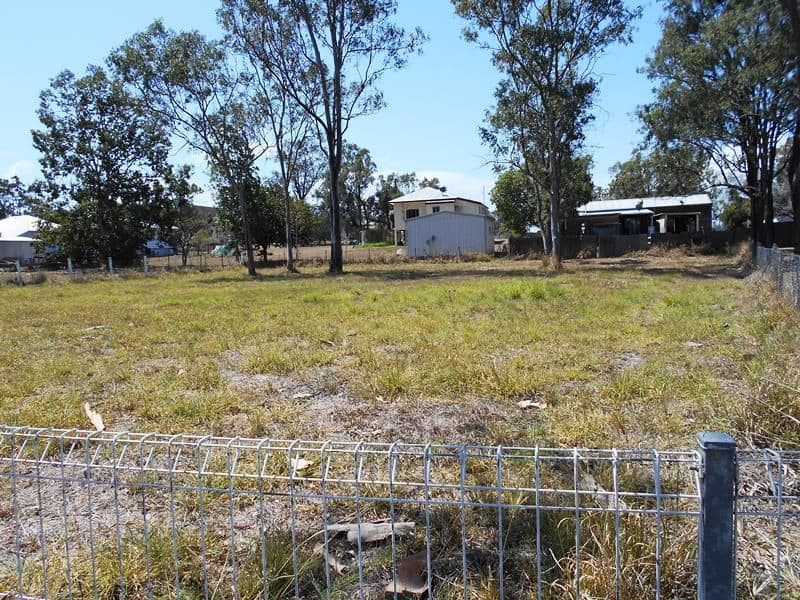 41 Dingyarra Street, Toogoolawah QLD 4313, Toogoolawah - Thumbnail 3