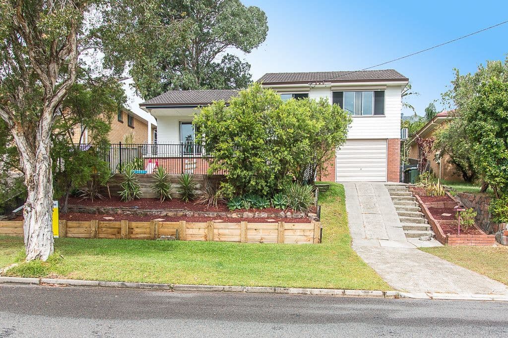 13 Amsdale Avenue, Macquarie Hills - Image 1