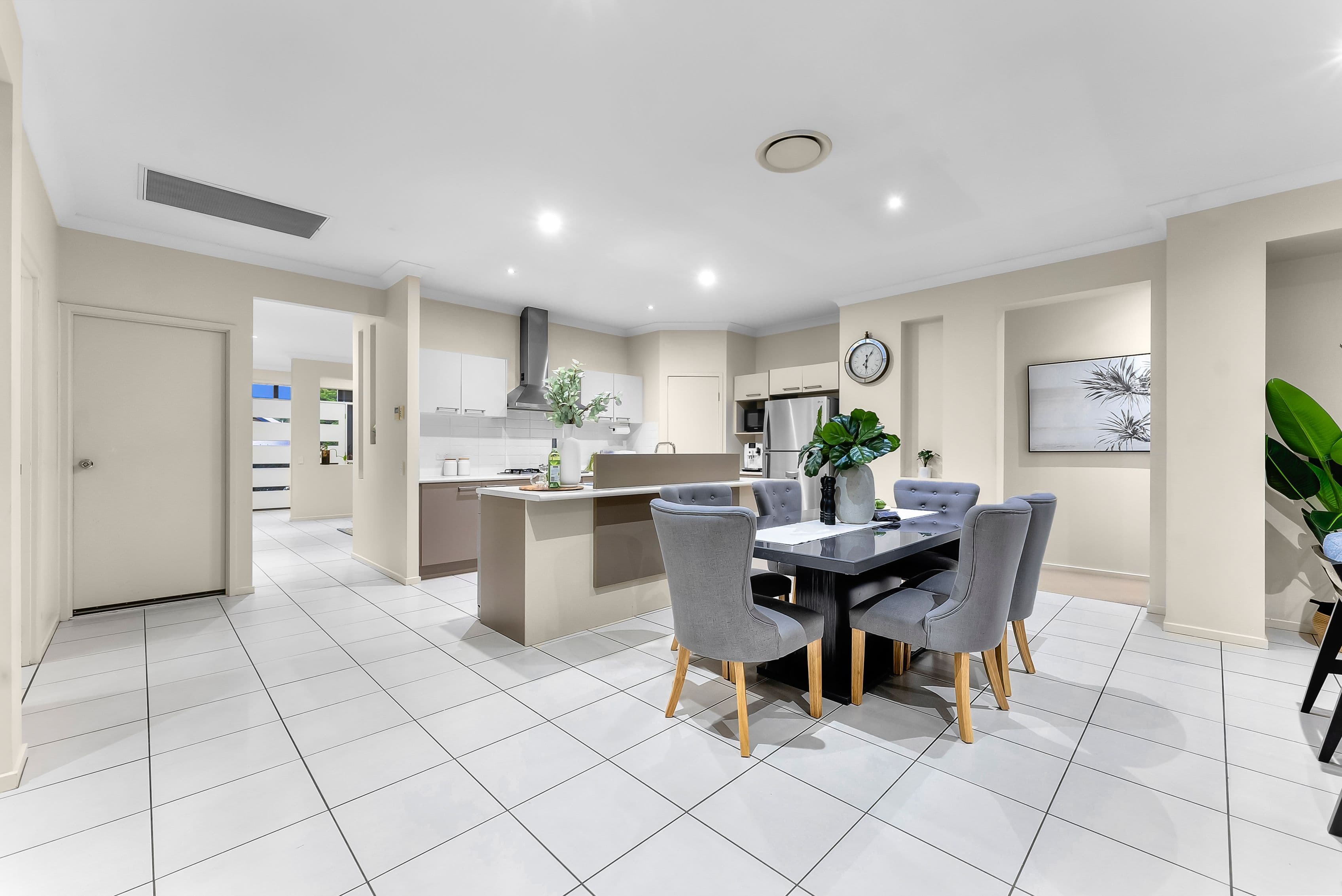 11 Foambark Street, North Lakes QLD 4509, North Lakes - Thumbnail 4