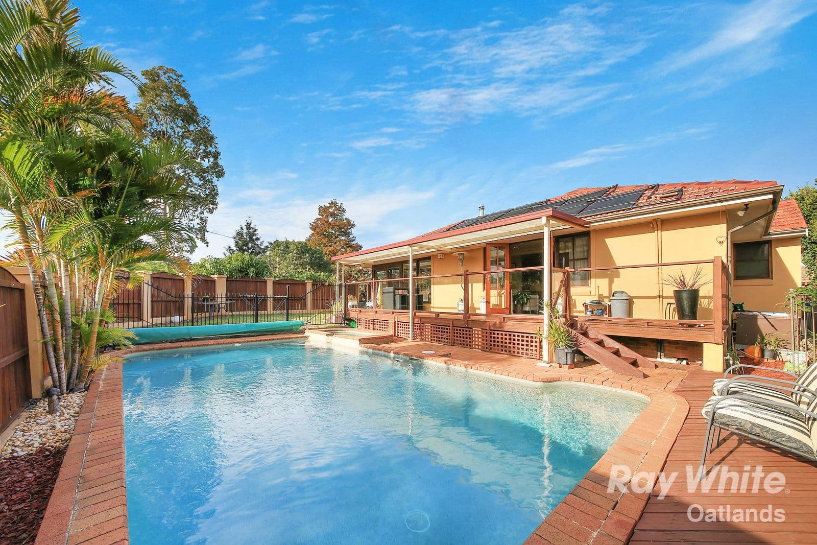 27 Oatlands Crescent, Oatlands - Thumbnail 5