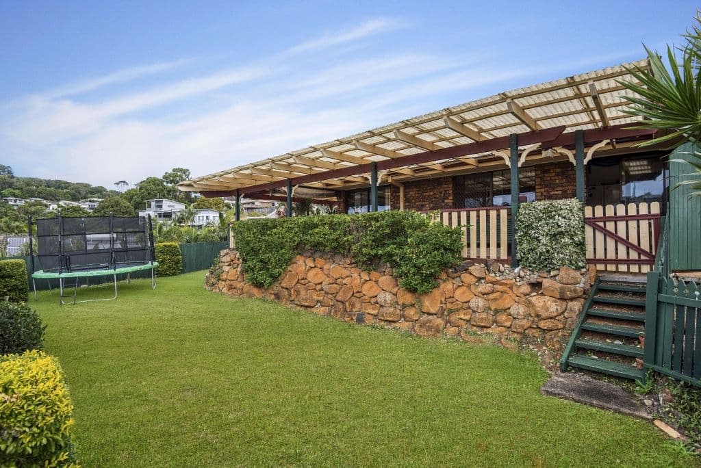 100 Lochlomond Drive, Banora Point - Image 1