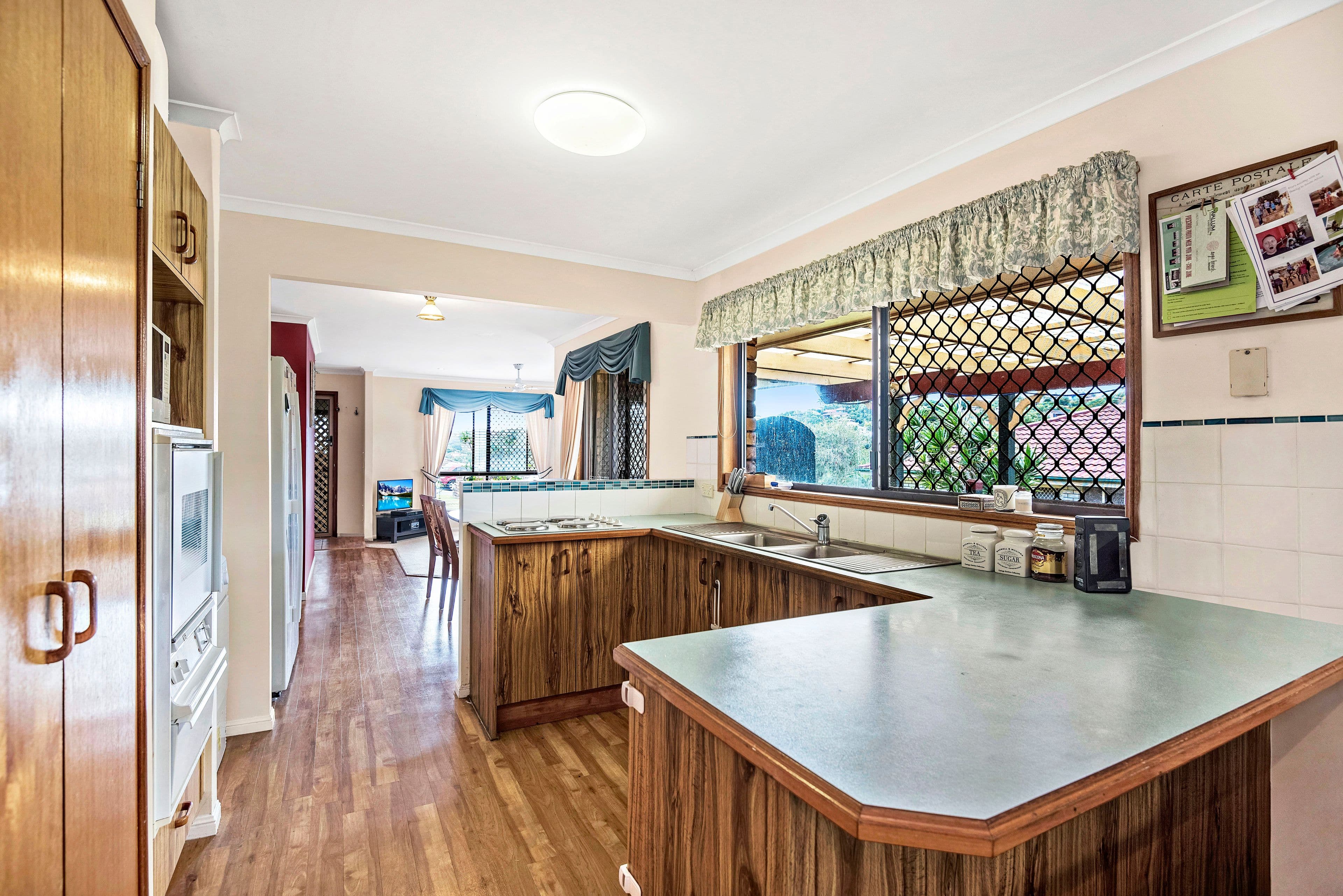 100 Lochlomond Drive, Banora Point - Thumbnail 3