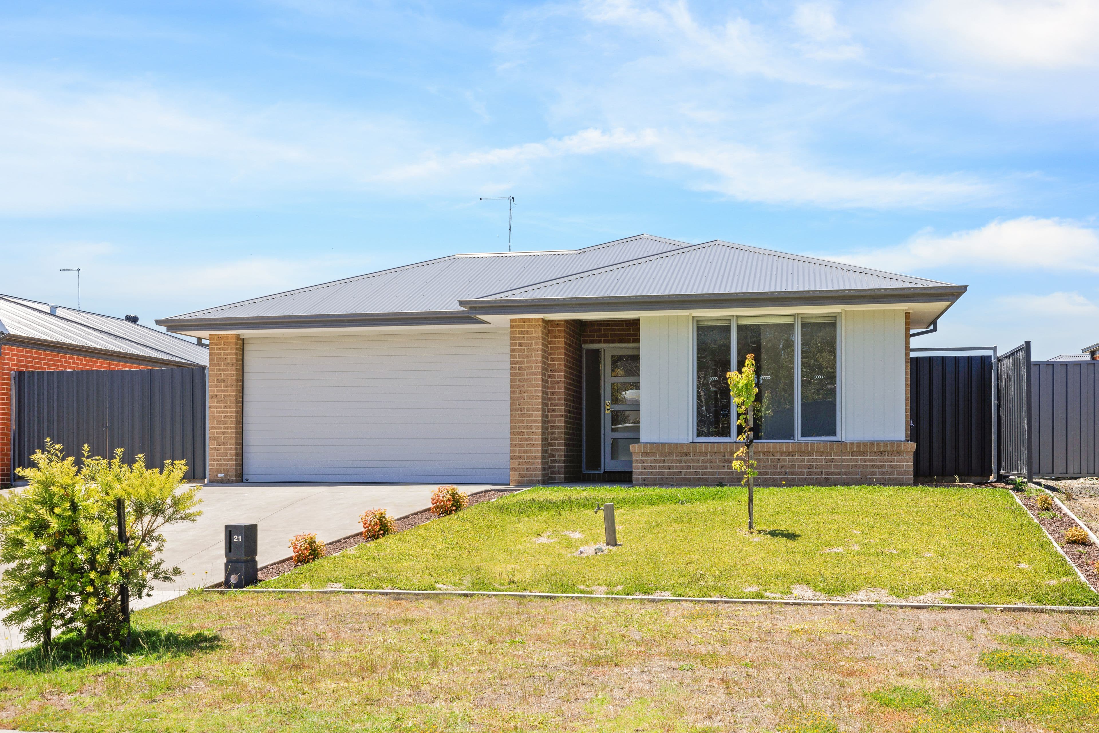 21 Clifton Crescent, Cowes VIC 3922, Cowes - Image 1