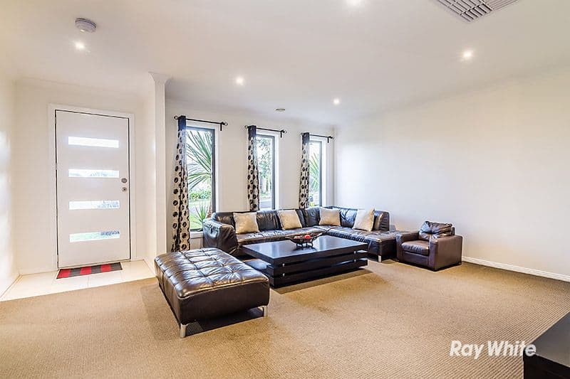 34 Westbury Way, Lyndhurst VIC 3975, Lyndhurst - Thumbnail 3