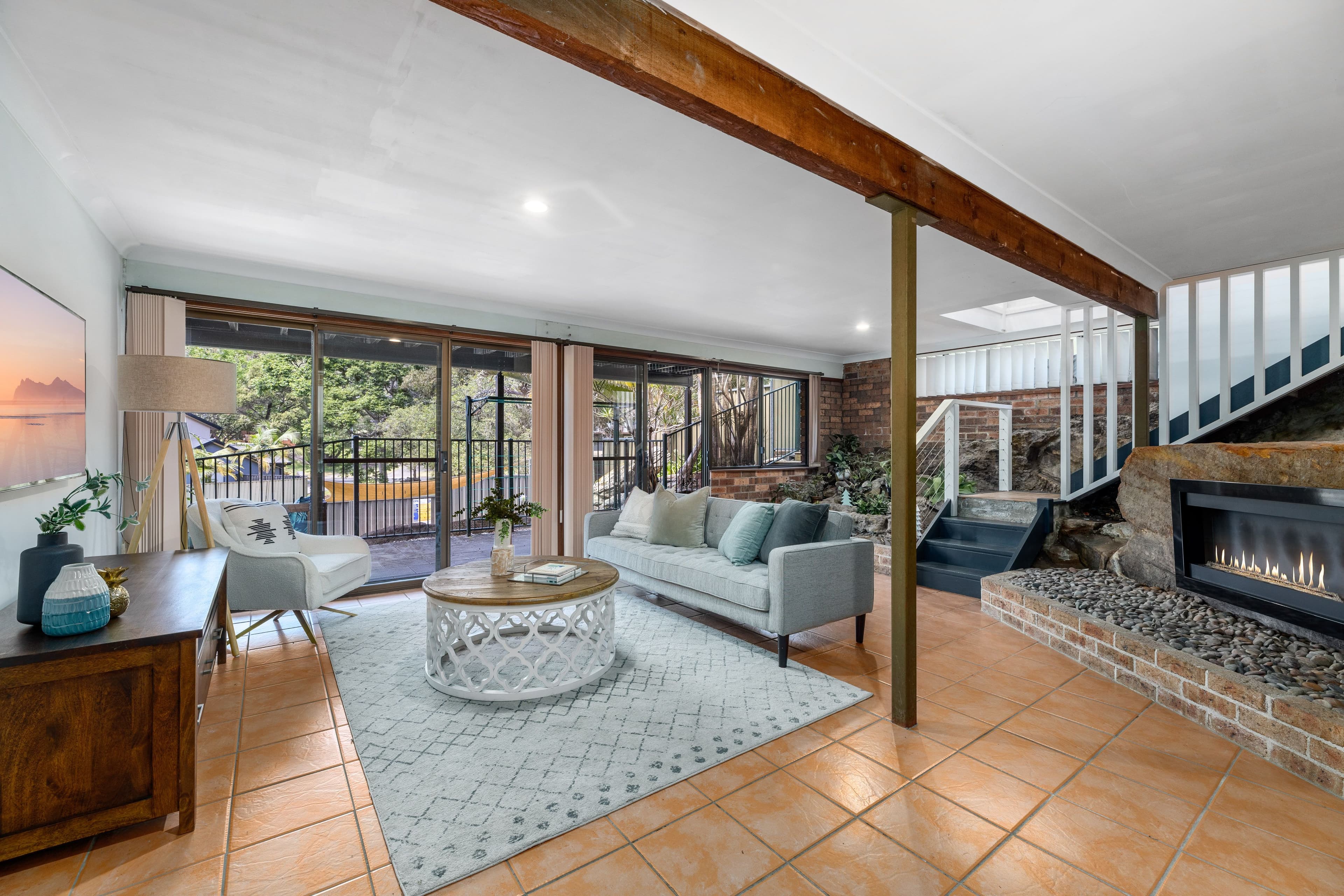 6 Clough Avenue, Illawong NSW 2234, Illawong - Thumbnail 4