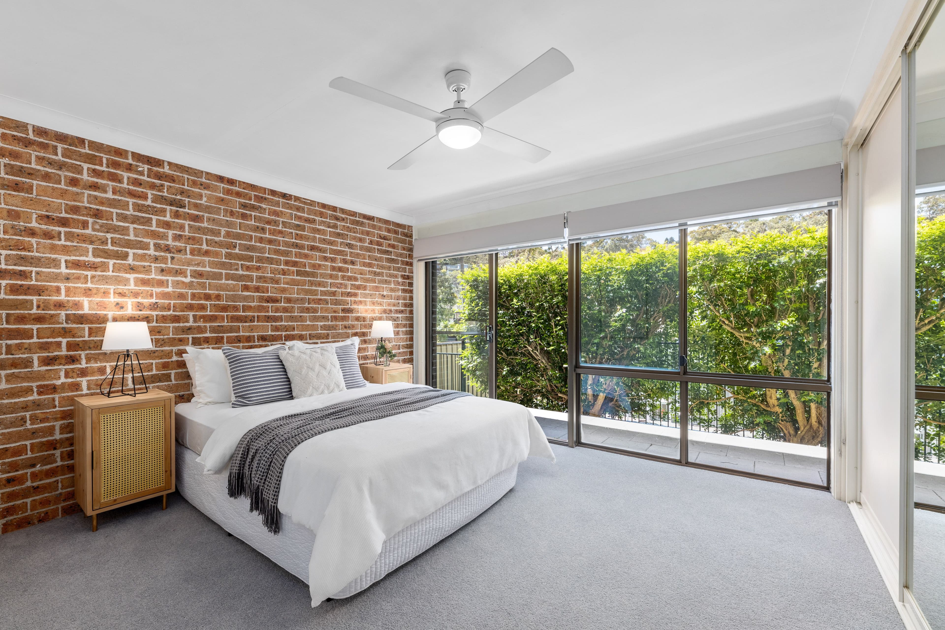 6 Clough Avenue, Illawong NSW 2234, Illawong - Thumbnail 5