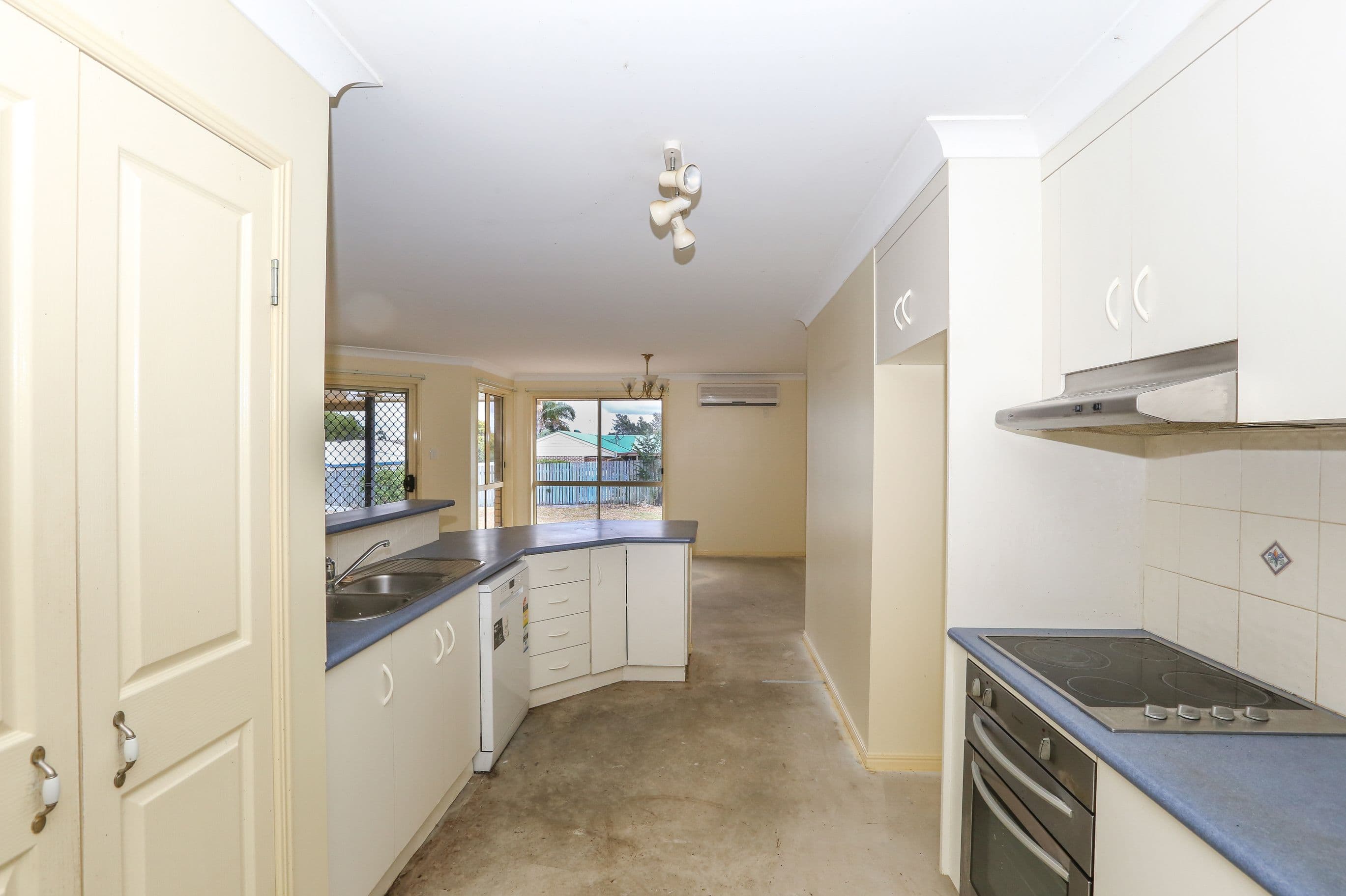12 McDonald Court, Wyreema QLD 4352, Wyreema - Thumbnail 4
