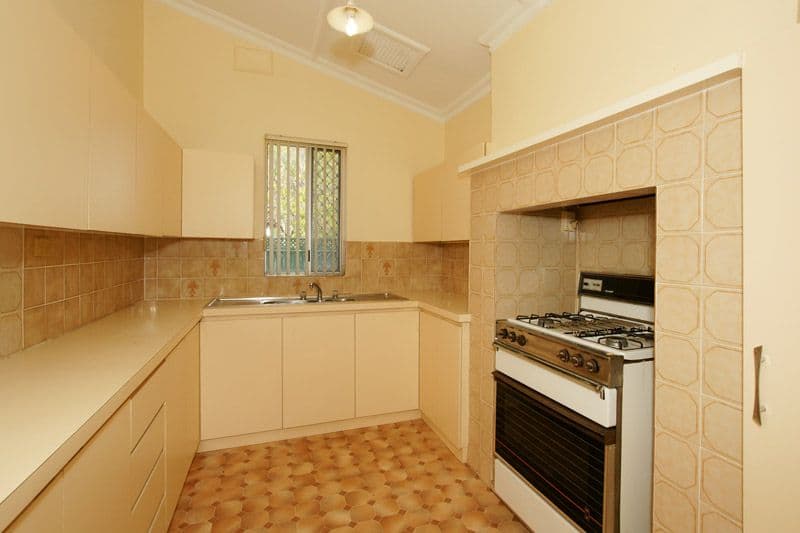 75 Salisbury Street, BEDFORD WA 6052, Bedford - Thumbnail 4