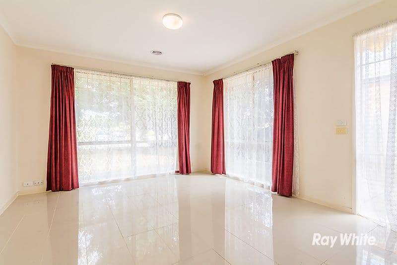18 Friendship Close, Cranbourne West VIC 3977, Cranbourne West - Thumbnail 4