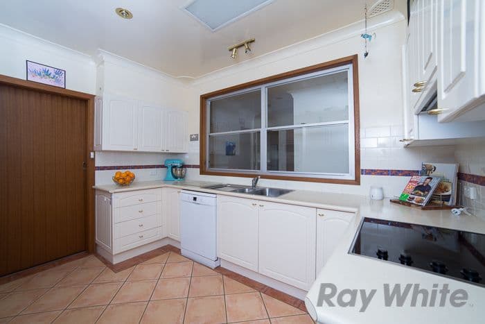 3 Conrad Avenue, CHARLESTOWN NSW 2290, Charlestown - Thumbnail 4