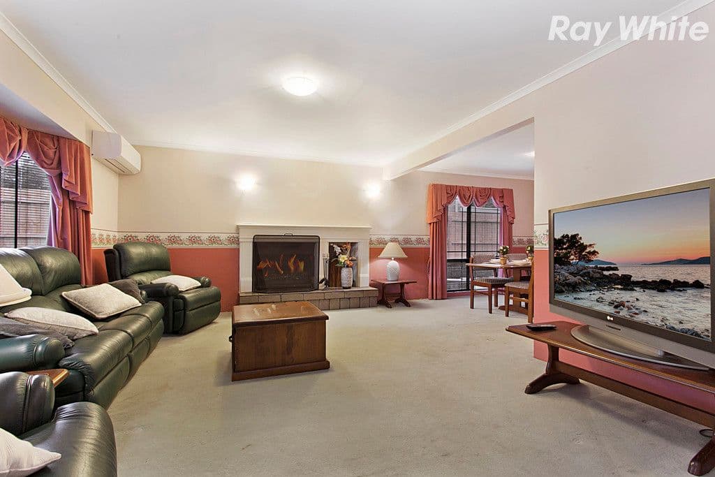 43 Watersedge Close, Knoxfield VIC 3180, Knoxfield - Thumbnail 3