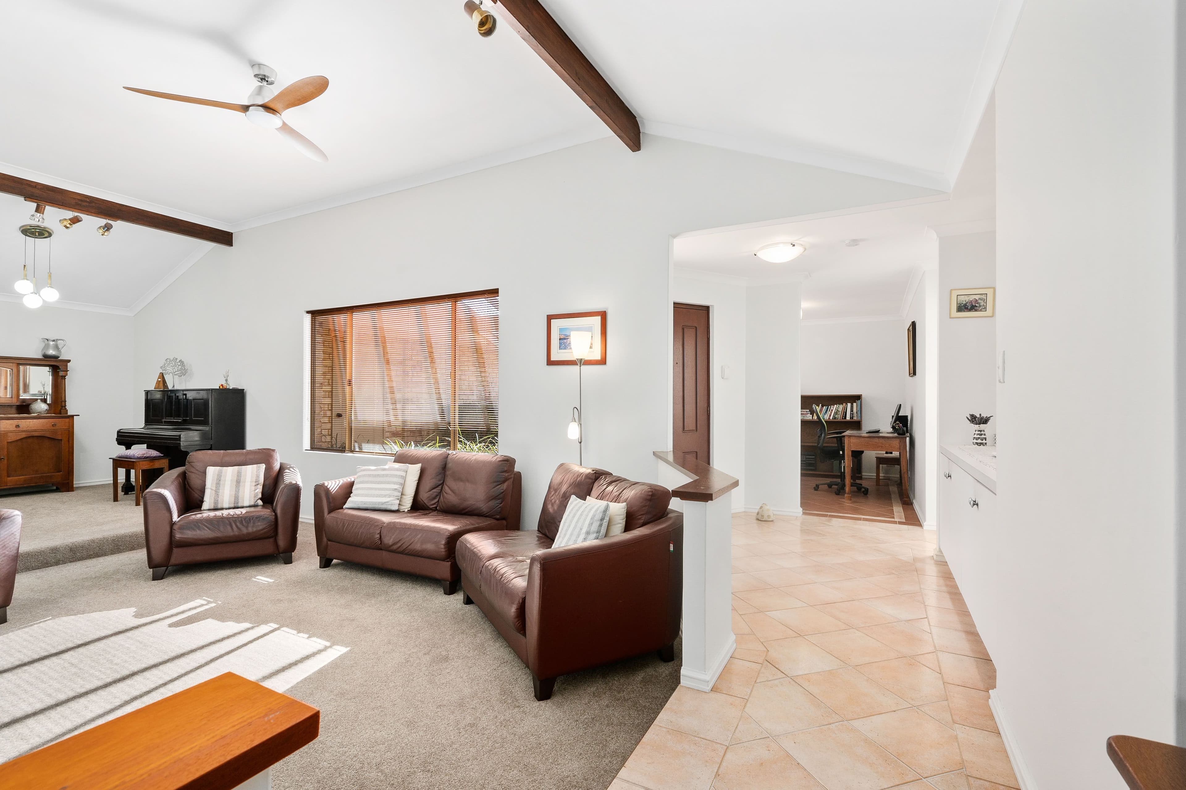 4 Whiting Court, Sorrento WA 6020, Sorrento - Thumbnail 4