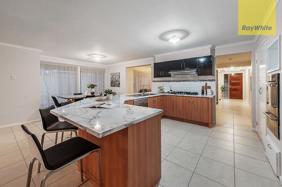 111 Hanson Road, Craigieburn VIC 3064, Craigieburn - Thumbnail 2