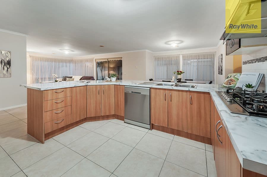 111 Hanson Road, Craigieburn VIC 3064, Craigieburn - Thumbnail 3